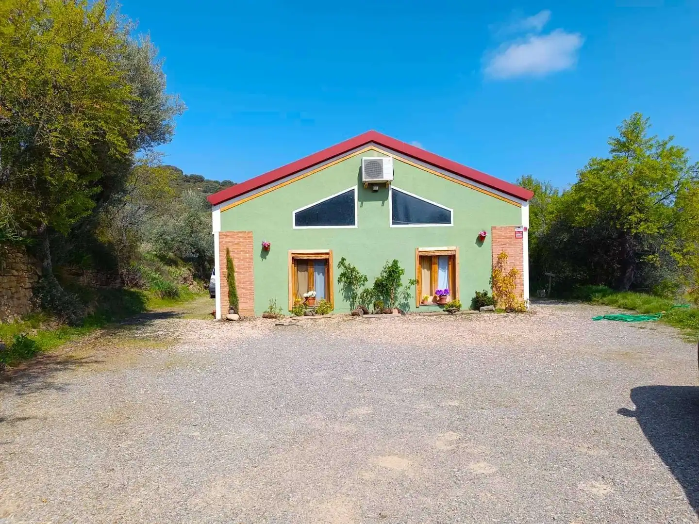 Vista exterior de Casa o chalet en venta en Colungo con Aire acondicionado, Calefacción y Terraza