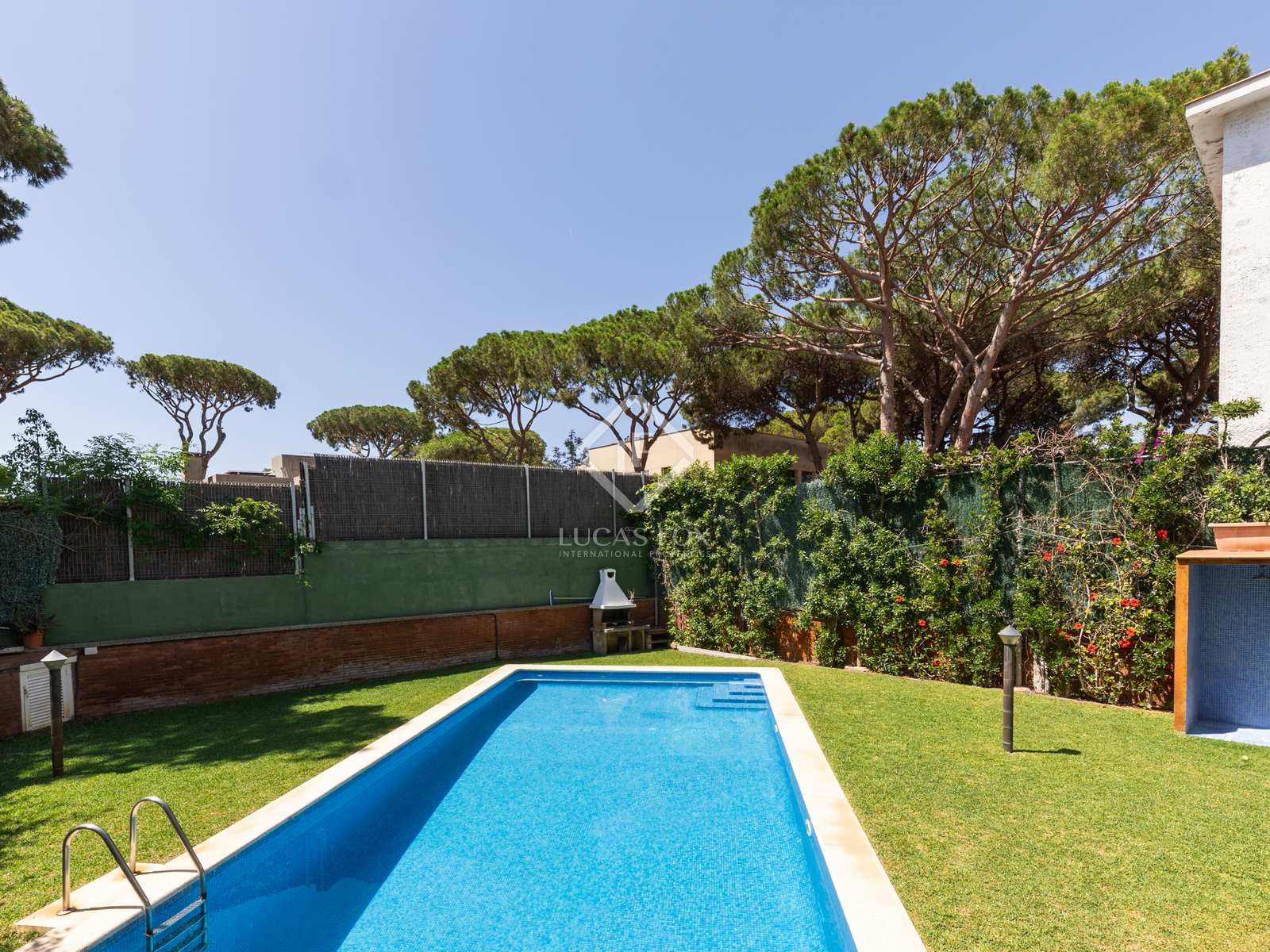Garden of House or chalet for sale in Castelldefels  with Air Conditioner, Private garden and Terrace