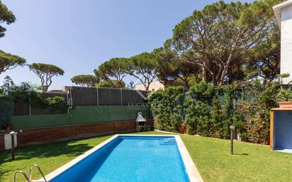 Jardí de Casa o xalet en venda en Castelldefels amb Aire condicionat, Jardí privat i Terrassa