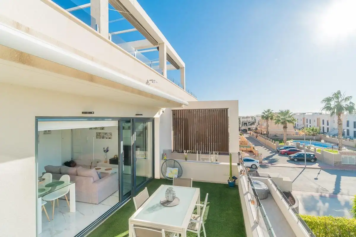 Terraza de Apartamento en venta en Orihuela con Calefacción