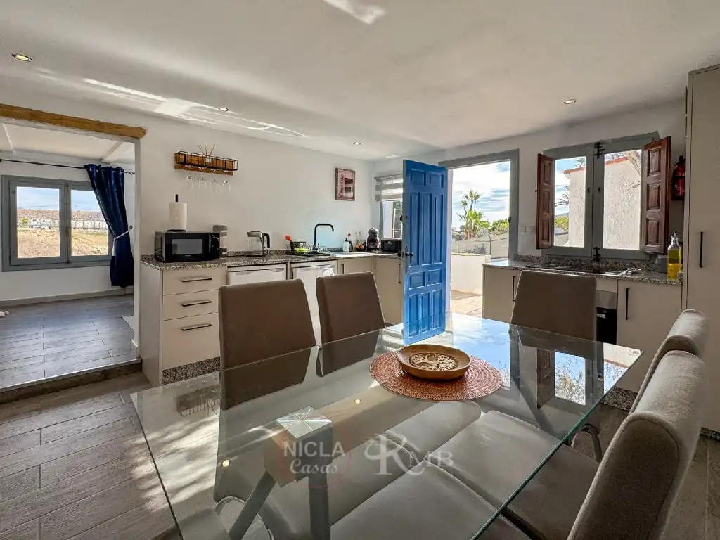 Cuina de Casa o xalet en venda en Antas amb Aire condicionat, Jardí privat i Terrassa