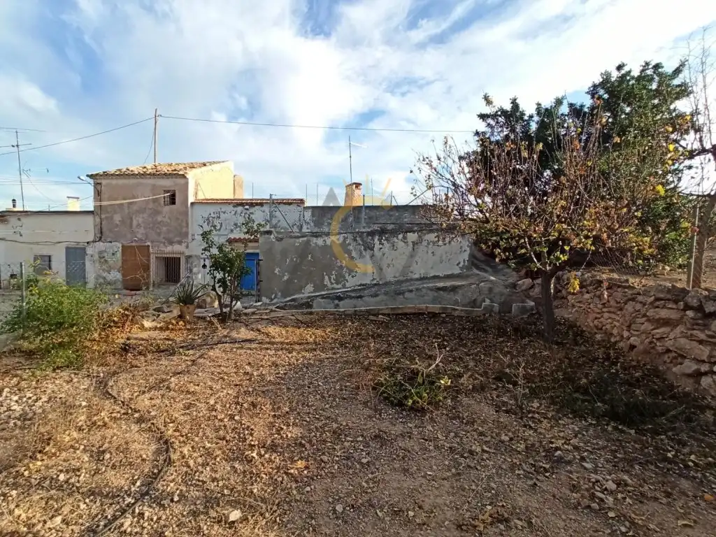 Haus oder Chalet zum Verkauf in La Romana mit Privatgarten und Terrasse