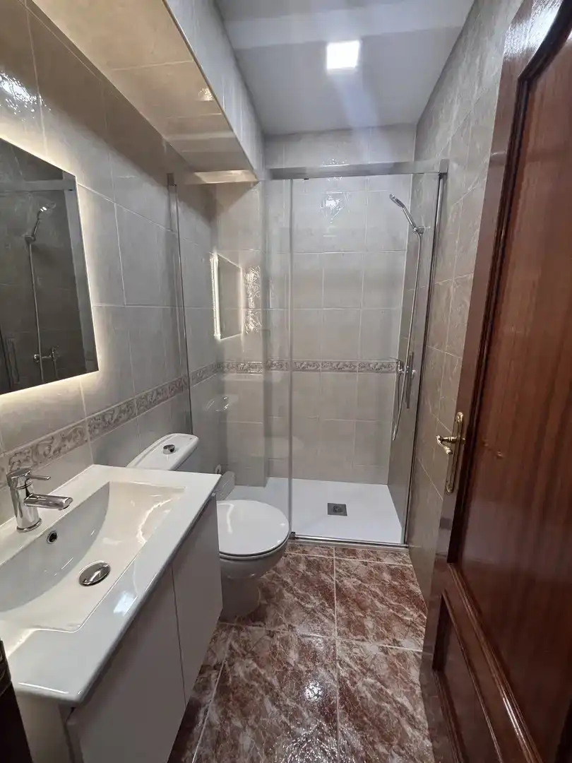 Bathroom of Detached homes for rent in Jaén  with Air Conditioner and Furnished