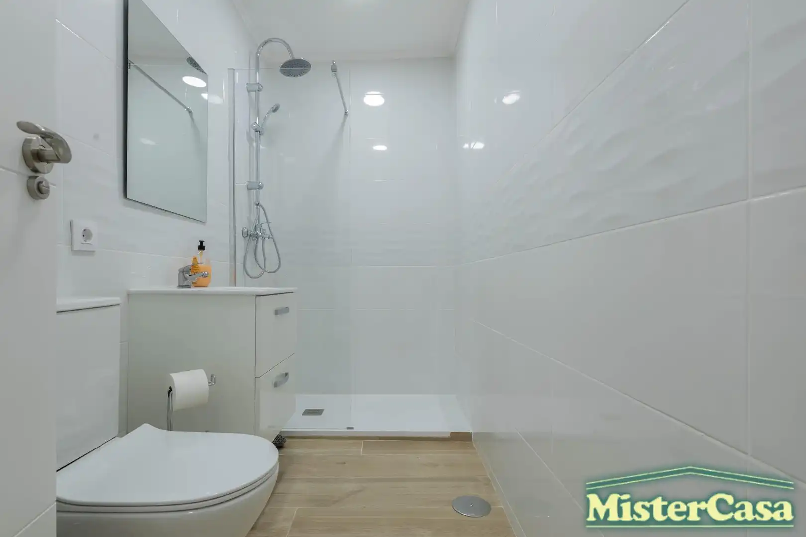 Bathroom of Houses for sale in Jerez de la Frontera