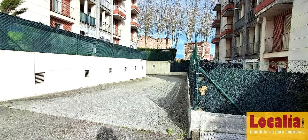 Parkplatz von Erdgeschoss zum Verkauf in El Astillero   mit Abstellraum