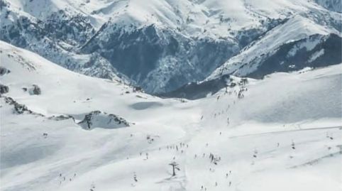 Foto 3 de Pis en venda a Avenida de Los Pirineos, 11, Sallent de Gállego, Huesca