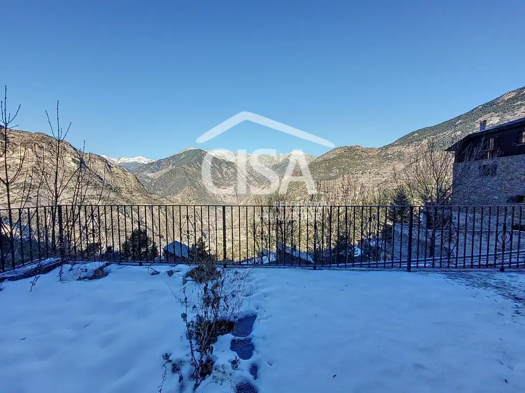 Vista exterior de Casa o chalet en venta en Sant Julià de Lòria con Balcón