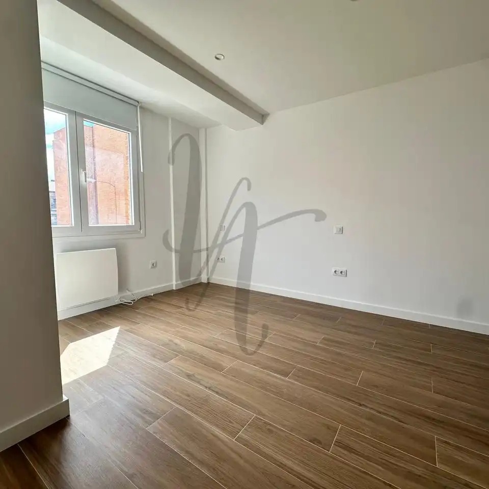 Habitación de Estudio de alquiler en Alcobendas con Calefacción y Trastero