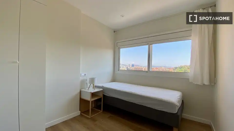 Schlafzimmer von Wohnung zur Miete in Barcelona mit Klimaanlage, Heizung und Möbliert