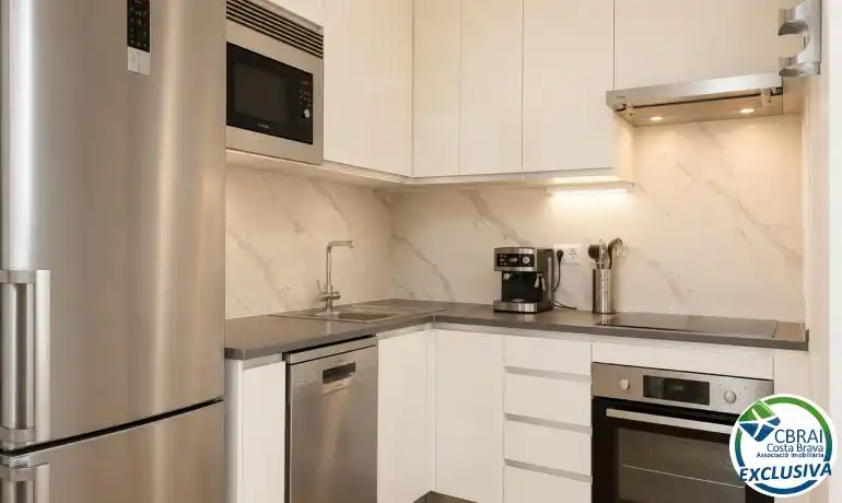 Apartament amb ascensor en venda a Carrer Muga-Delta, imagen 12
