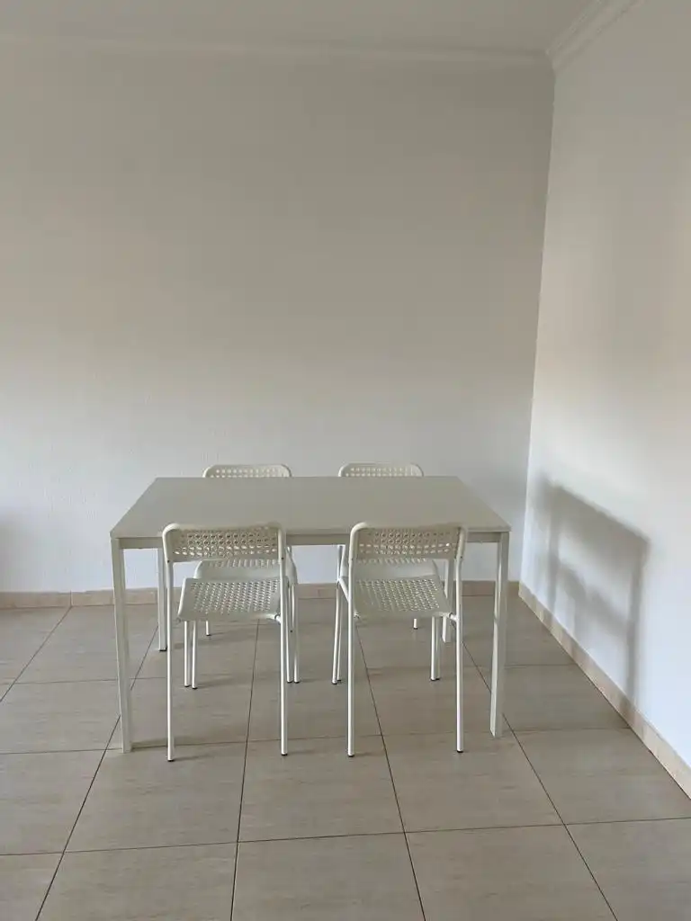 Comedor de Piso de alquiler en Pontevedra Capital  con Calefacción, Trastero y Horno