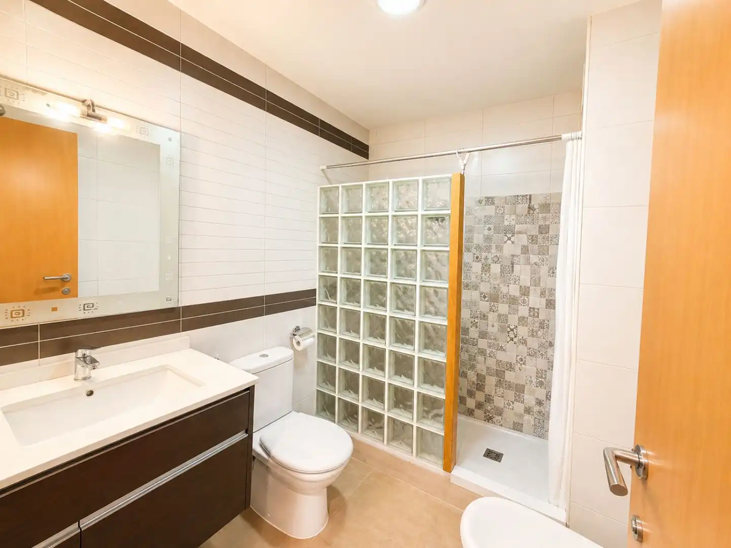 Bathroom of Flat for sale in Enguera  with Balcony