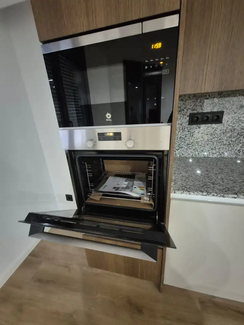 Kitchen of Flat for rent in Santpedor  with Air Conditioner, Heating and Oven