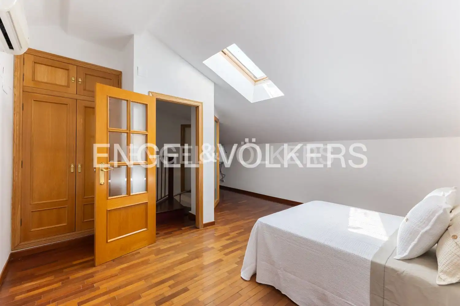 Habitación de Dúplex de alquiler en Alzira con Aire acondicionado, Calefacción y Terraza