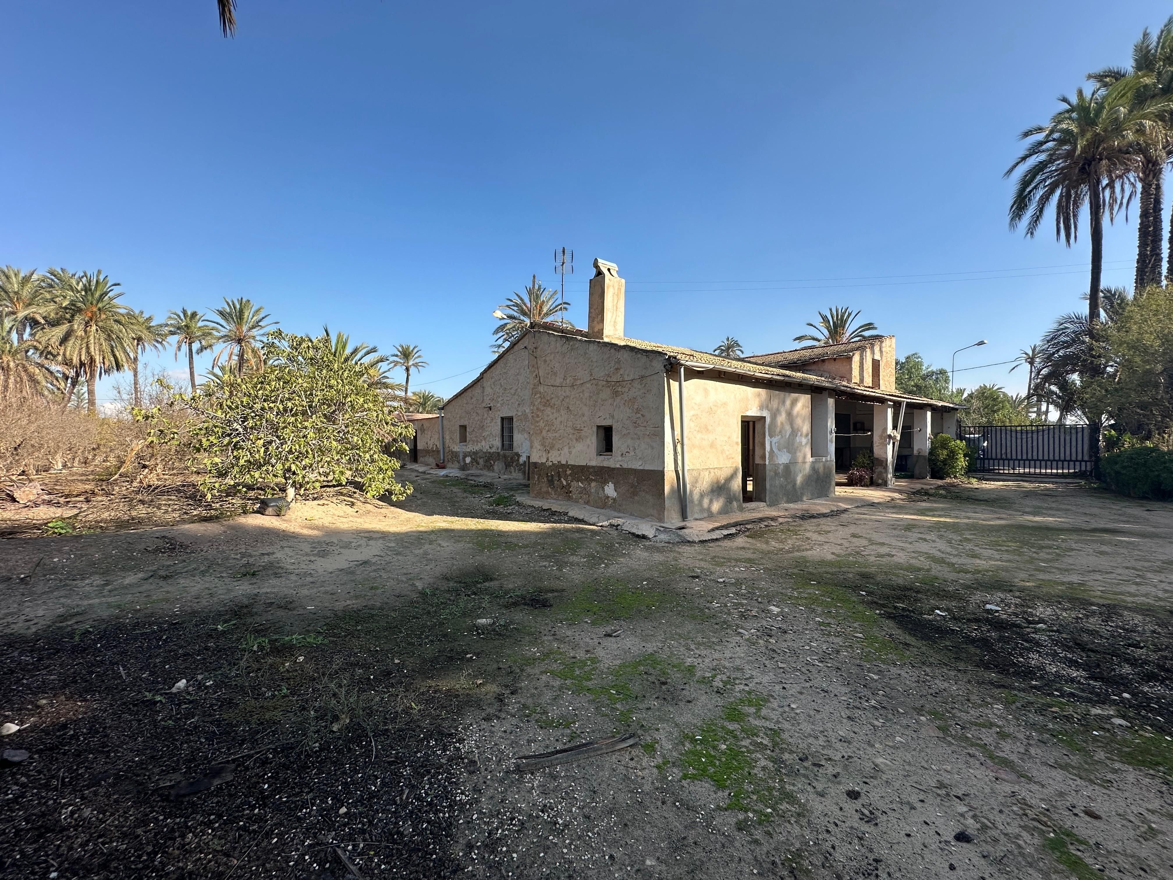 Vista exterior de Casa o xalet en venda en Elche / Elx amb Jardí privat, Terrassa i Traster