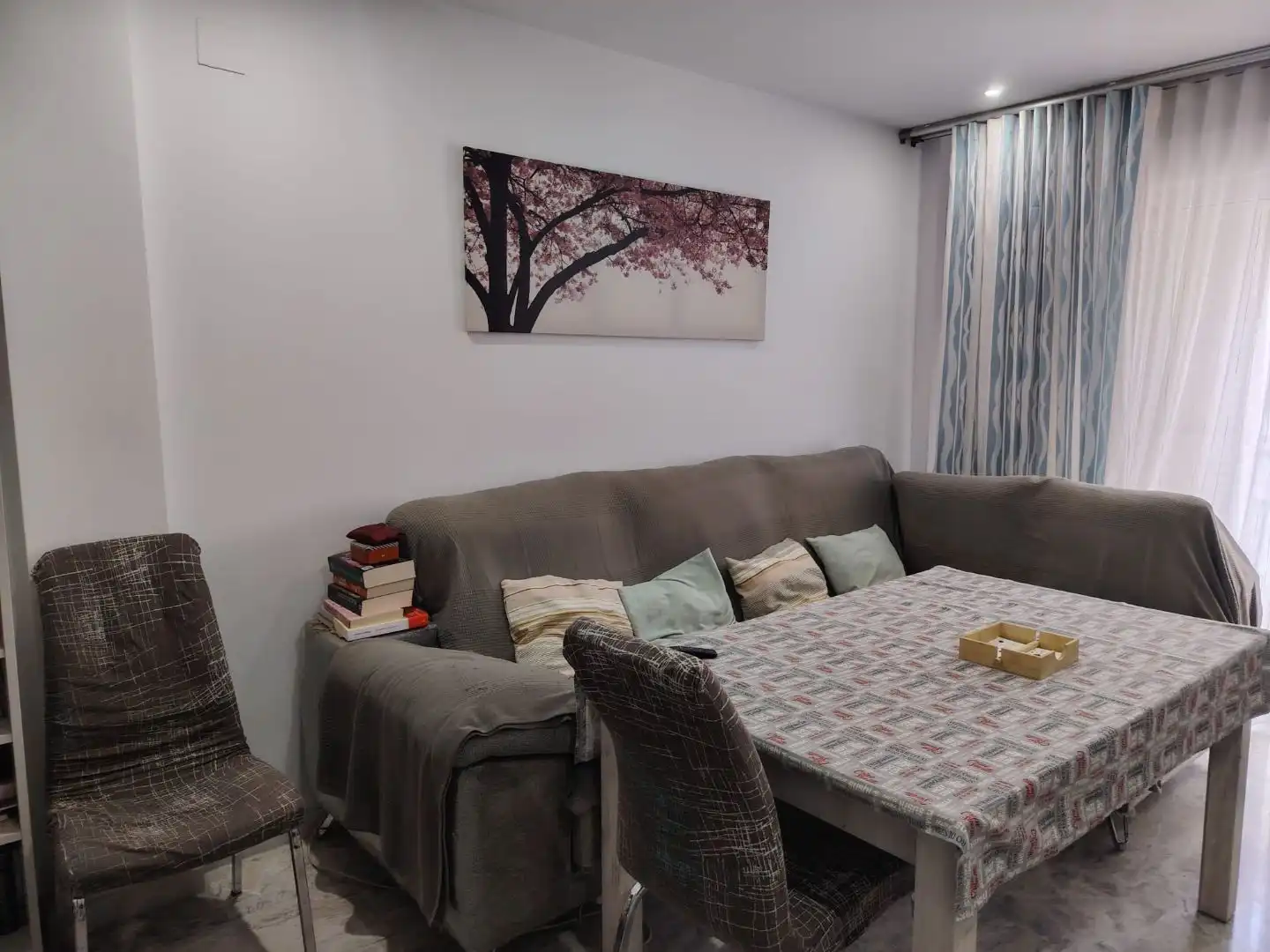 Living room of Flat for sale in  Sevilla Capital  with Air Conditioner and Balcony