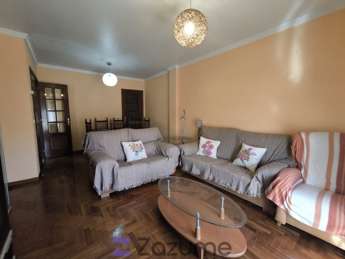 Living room of Flat to rent in Redondela  with Heating, Parquet flooring and Terrace