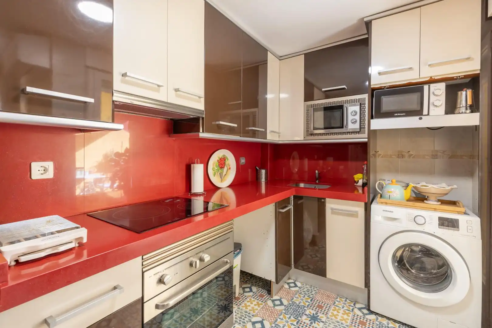 Kitchen of Flat for sale in Churriana de la Vega  with Air Conditioner, Terrace and Balcony