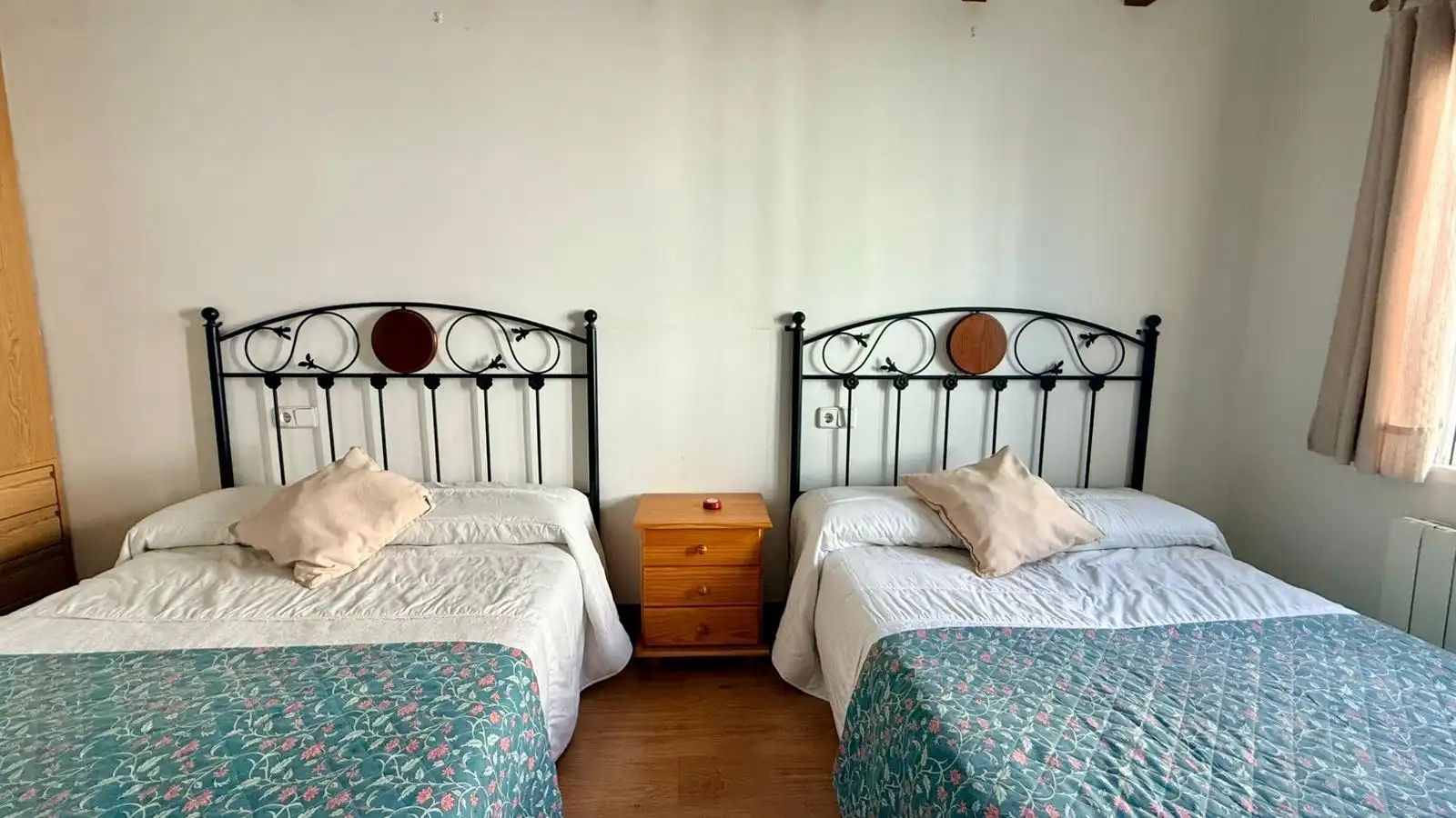Dormitori de Casa o xalet en venda en Zarzuela del Pinar amb Calefacció i Moblat