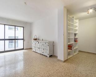 Flat for sale in  Granada Capital  with Air Conditioner, Terrace and Balcony