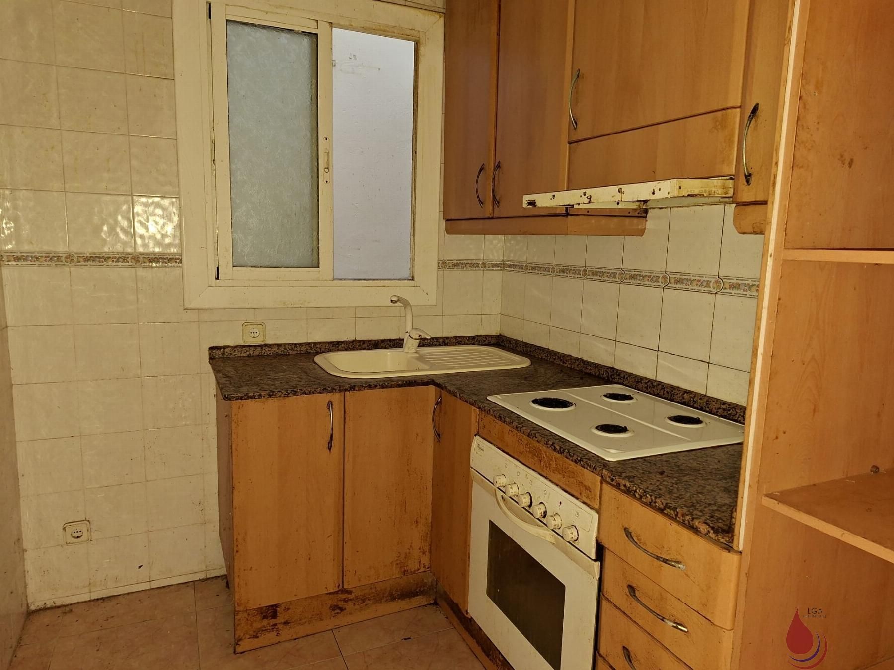 Kitchen of Flat for sale in El Vendrell  with Storage room