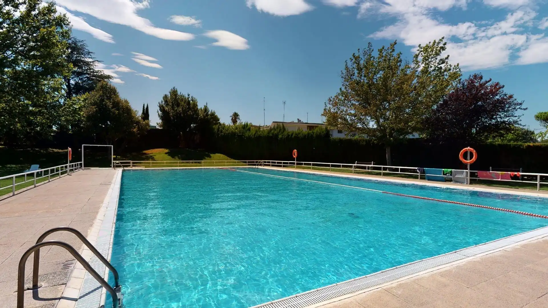Piscina de Casa o chalet en venta en Zaragoza con Aire acondicionado, Calefacción y Jardín privado
