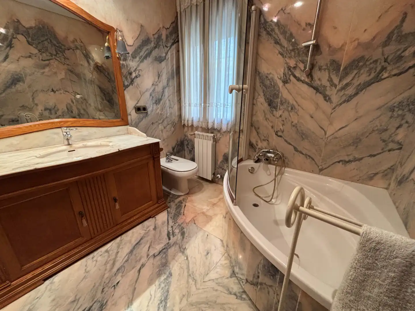 Bathroom of Houses for sale in Castellón de la Plana / Castelló de la Plana  with Heating, Terrace and Storage room