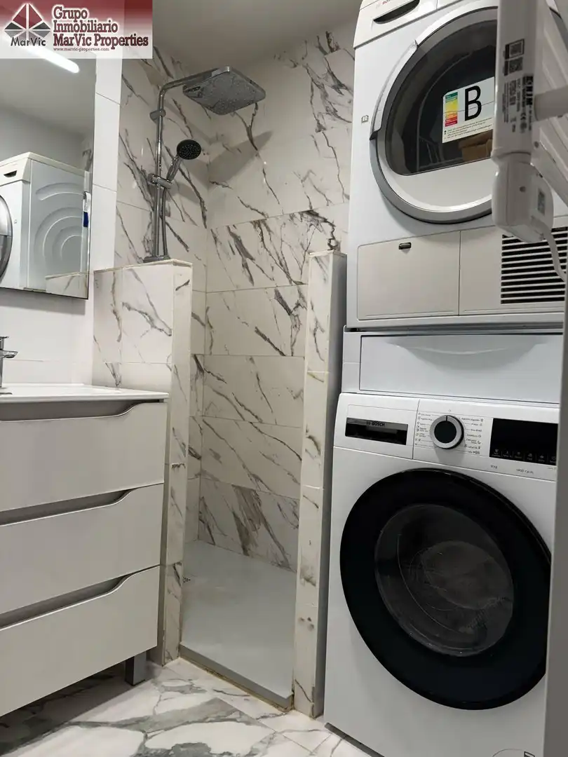 Badezimmer von Maisonette zum Verkauf in Benidorm mit Klimaanlage, Privatgarten und Möbliert