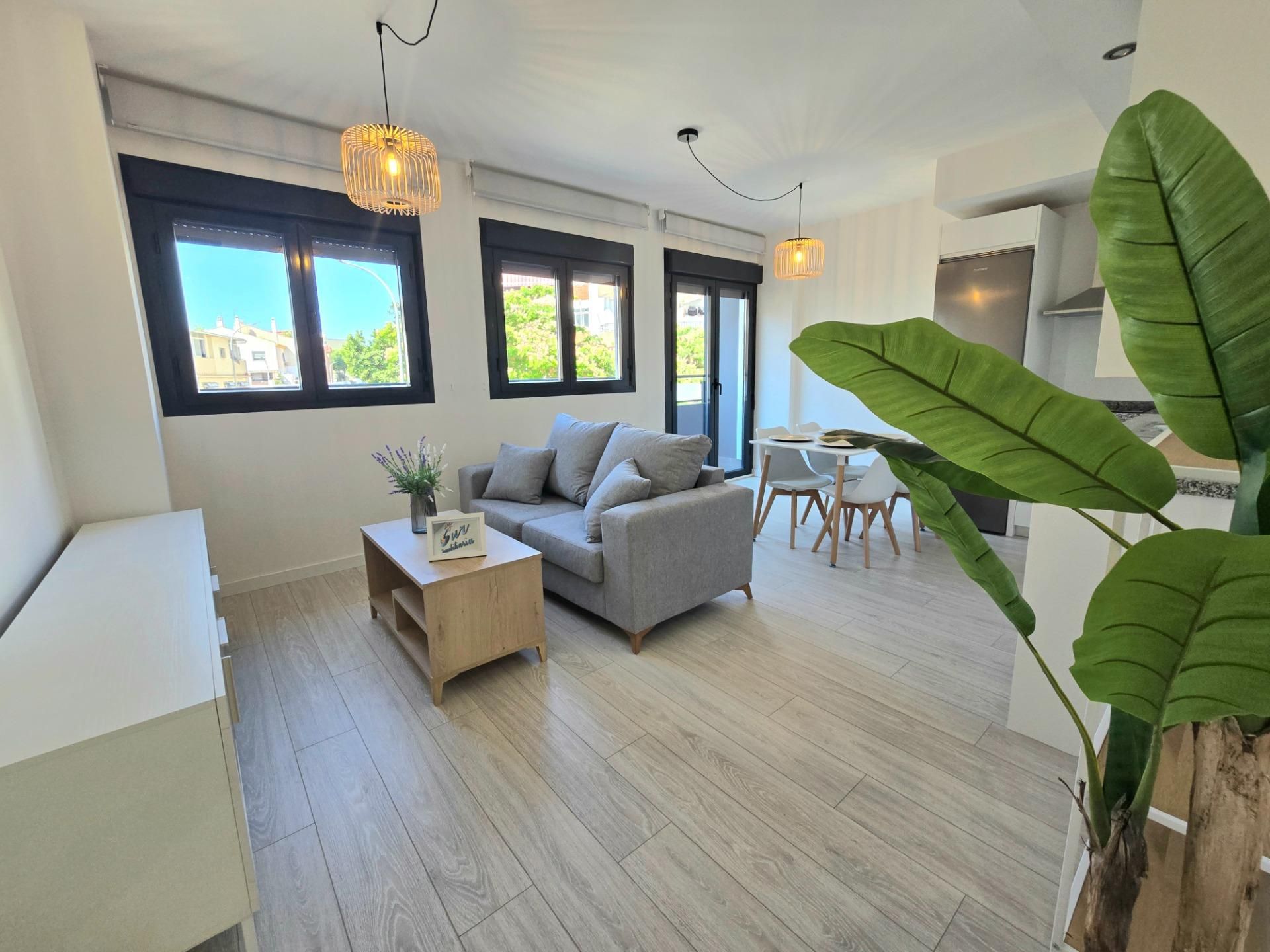 Sala d'estar de Pis en venda en Torremolinos amb Aire condicionat, Traster i Piscina comunitària
