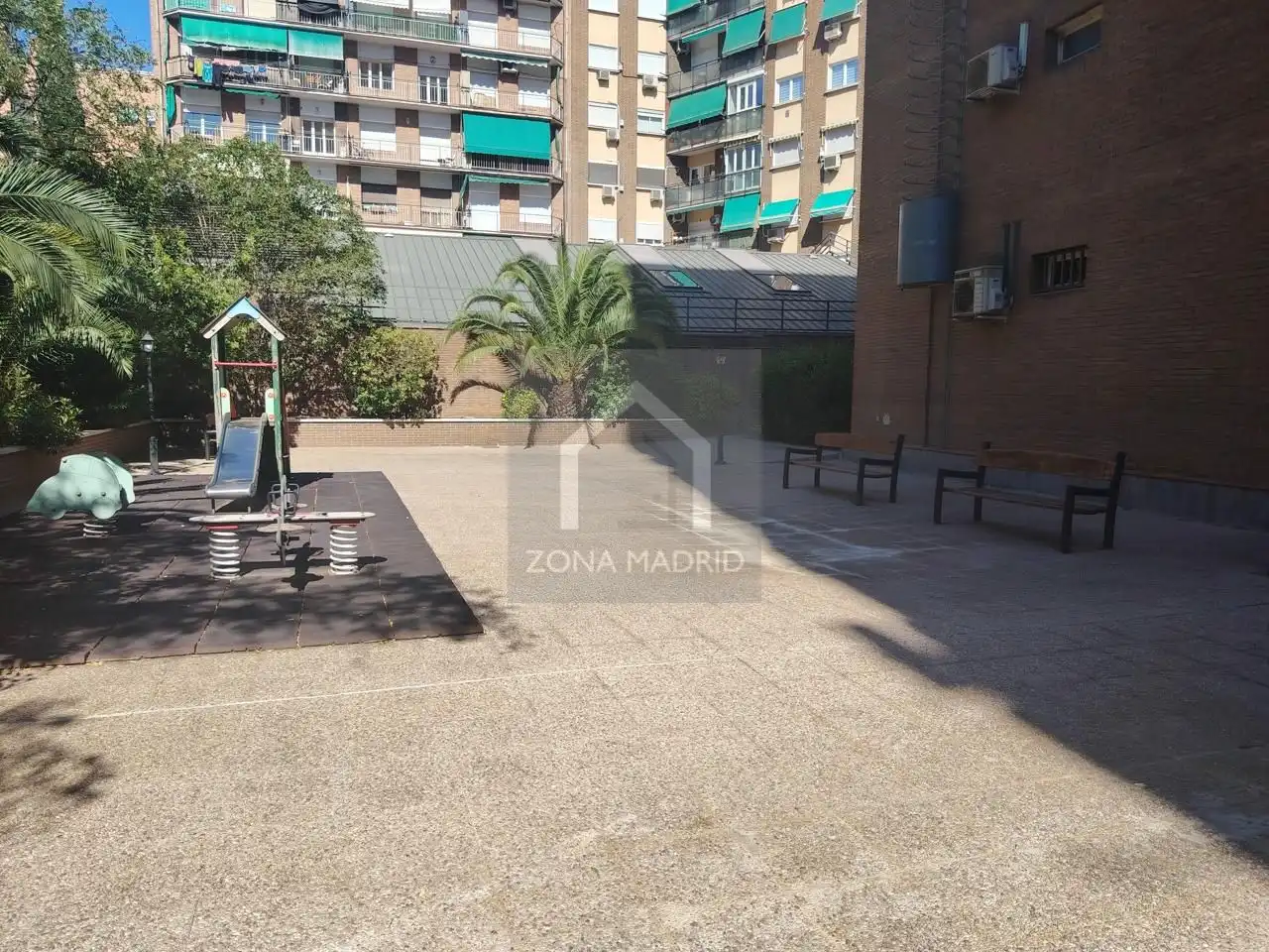 Parking de Piso en venta en Madrid con Terraza