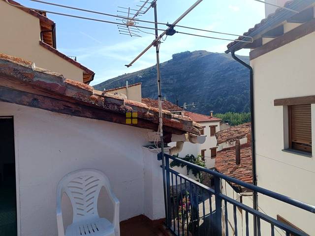 Casa-chalet en Venta en Hospital, 30 en Enciso