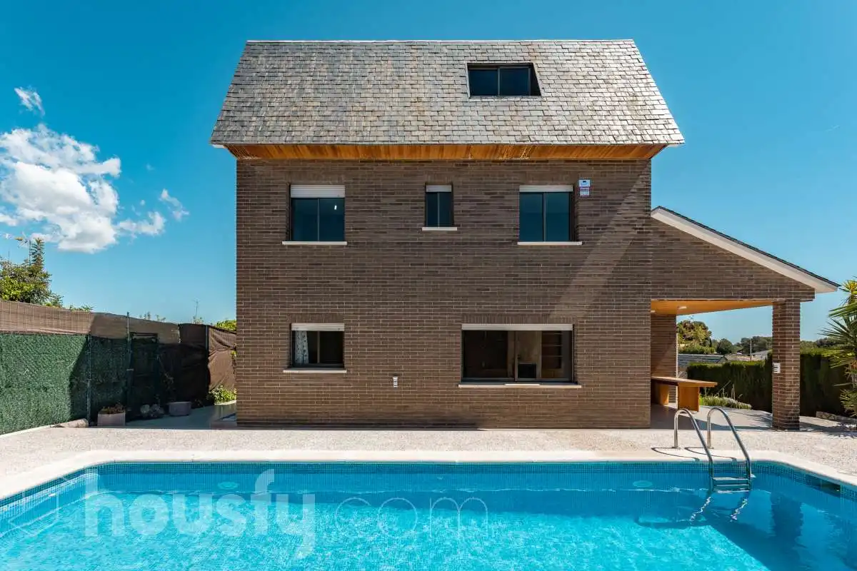 Casa amb piscina en venda a Avinguda de la Llum ., imagen 43
