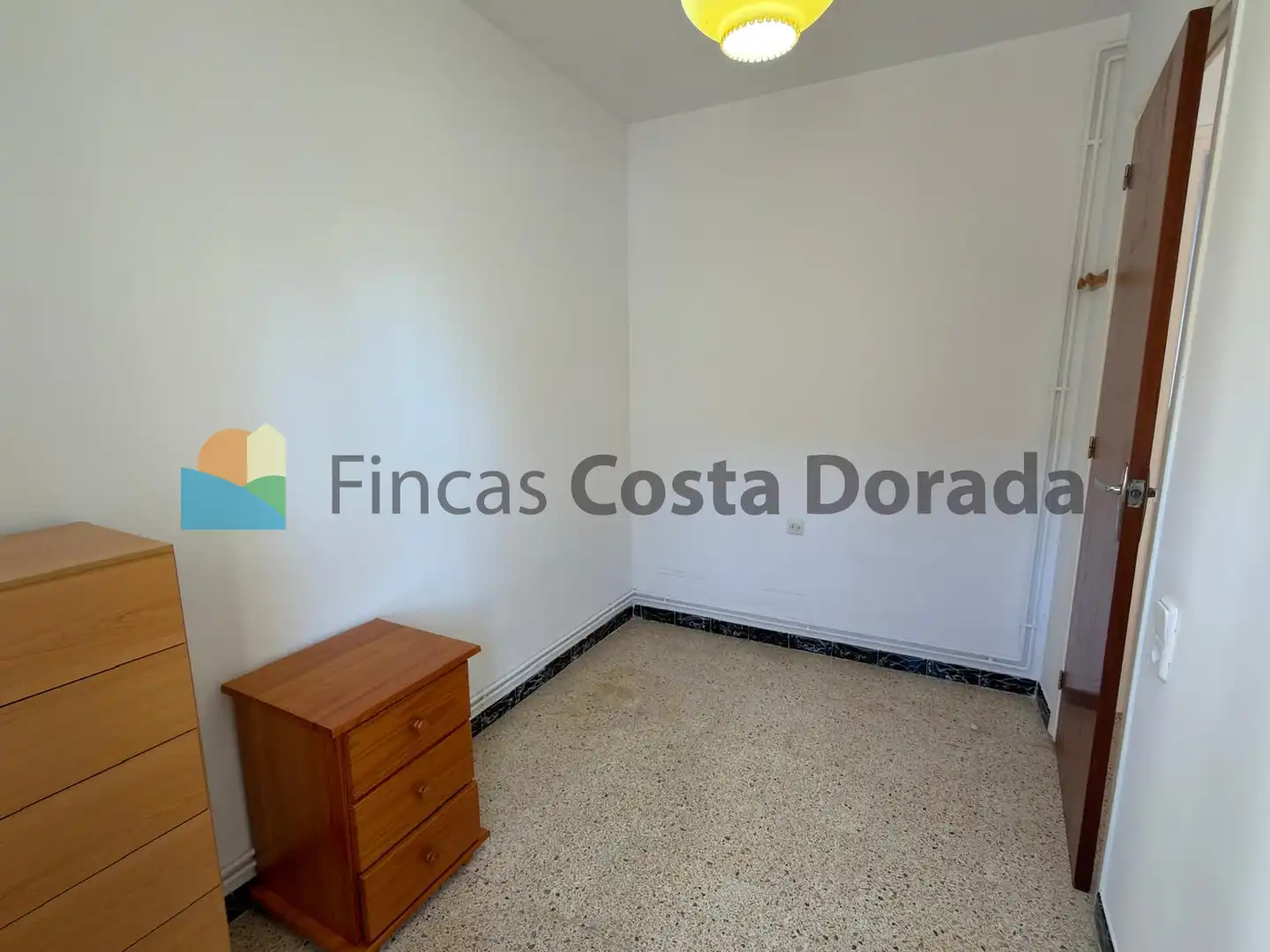 Wohnung zum Verkauf in Vilanova i la Geltrú mit Heizung, Terrasse und Abstellraum