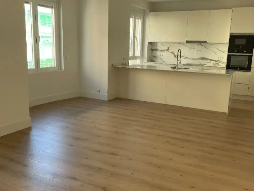 Küche von Wohnung zur Miete in  Madrid Capital mit Klimaanlage, Terrasse und Balkon