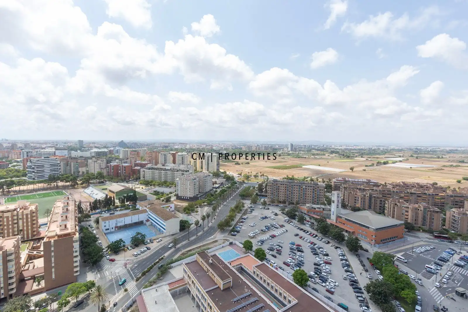 Exterior view of Flat for rent in Valencia  with Air Conditioner, Heating and Terrace