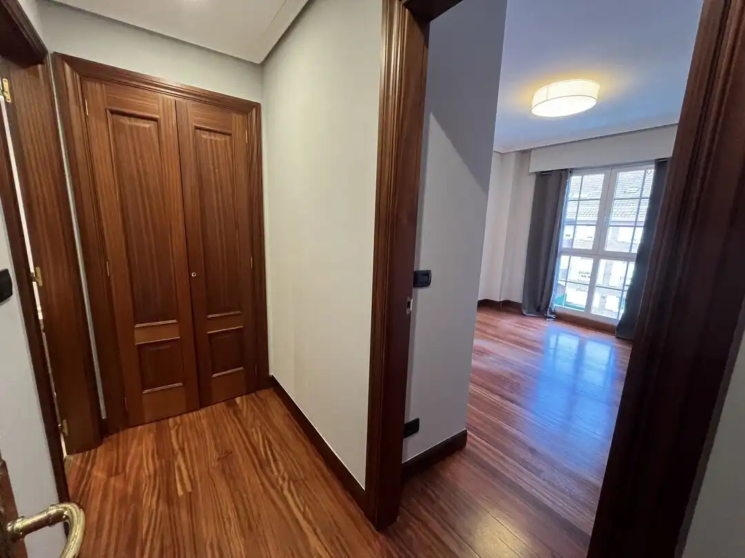 Wohnung zur Miete in Leioa mit Heizung, Privatgarten und Abstellraum