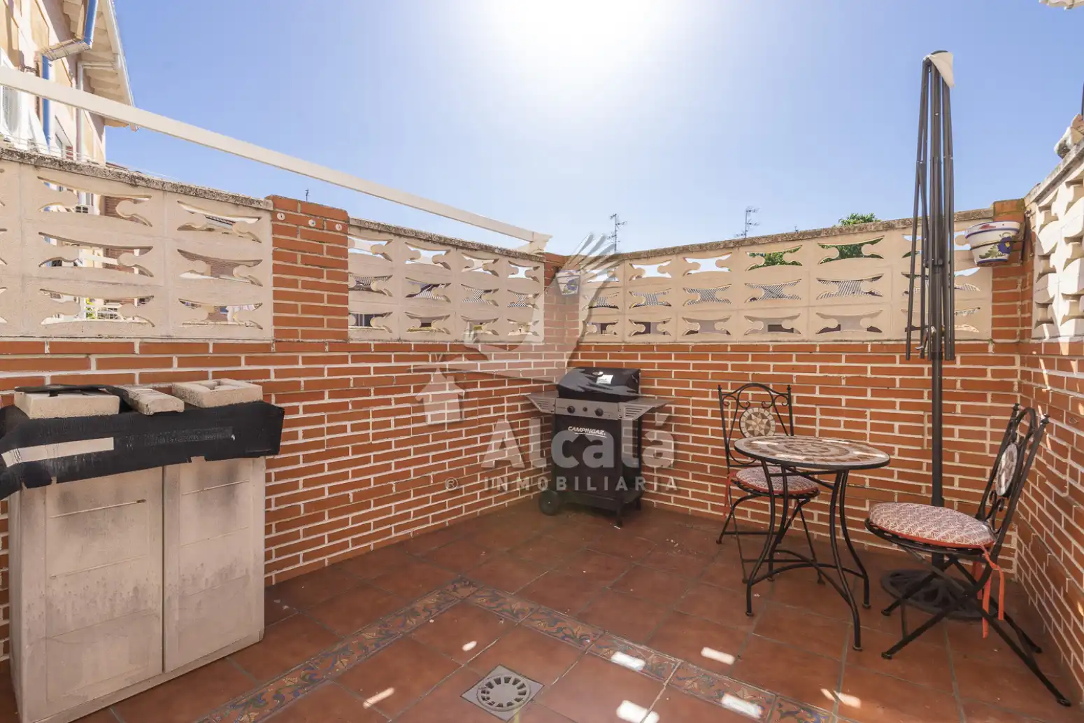 Terrassa de Casa o xalet en venda en Villanueva de la Torre amb Calefacció i Jardí privat