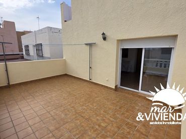 Casa con balcón en venta en Calle Castelar 1