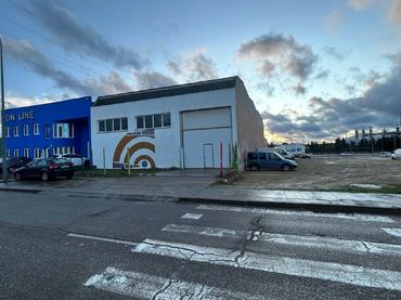 Nau industrial de lloguer a C ITALIA