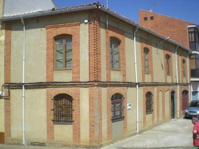 Casa-chalet en Venta en PEDRO TORO, 20 en Santa Cristina de la Polvorosa