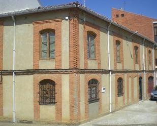 Vista exterior de Casa o xalet en venda en Santa Cristina de la Polvorosa