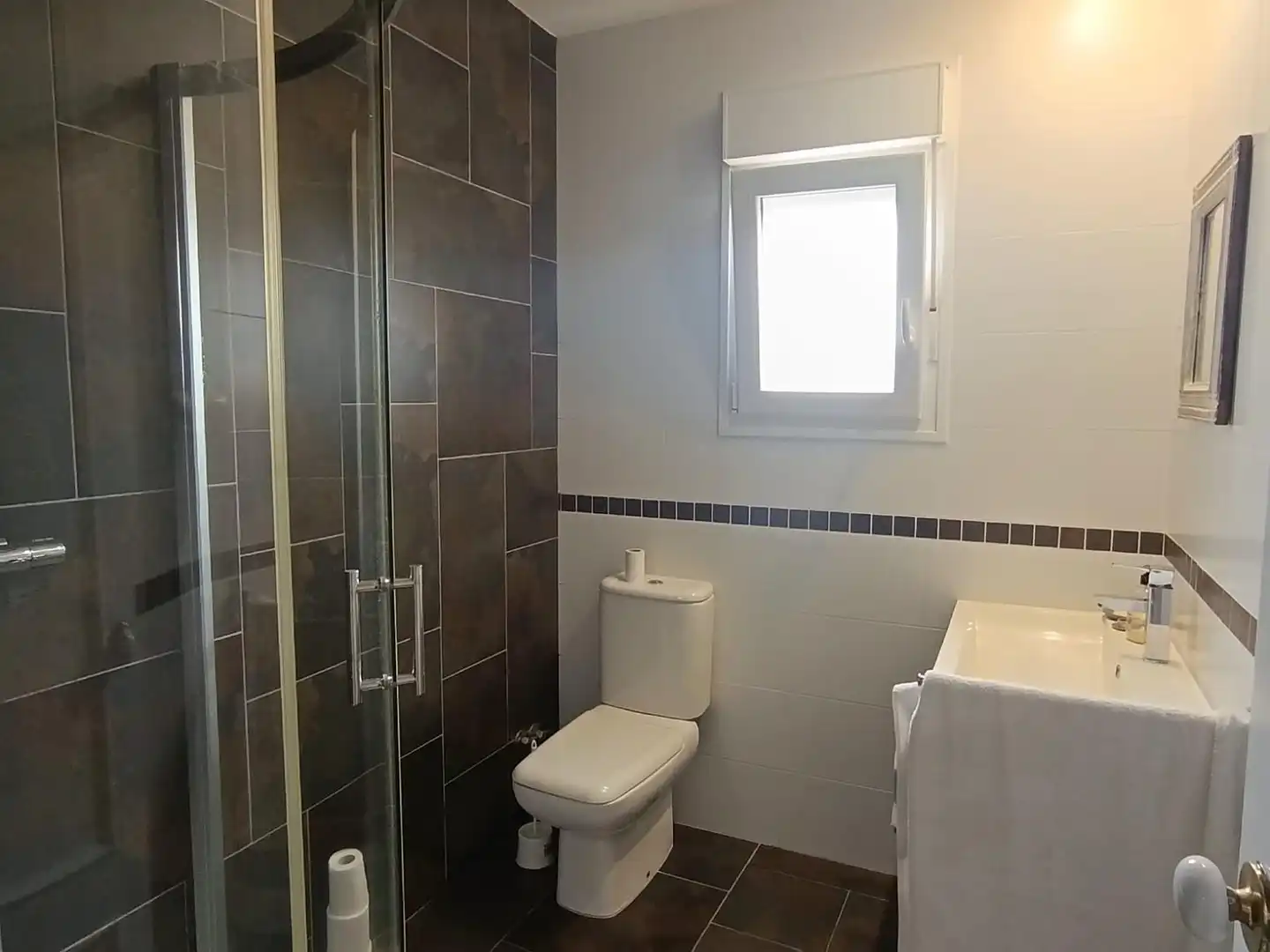 Bathroom of Houses for sale in Chiclana de la Frontera  with Air Conditioner, Private garden and Storage room
