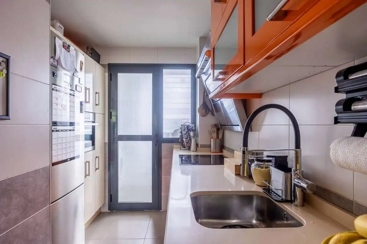 Kitchen of Flat for sale in Sevilla  with Air Conditioner, Heating and Storage room