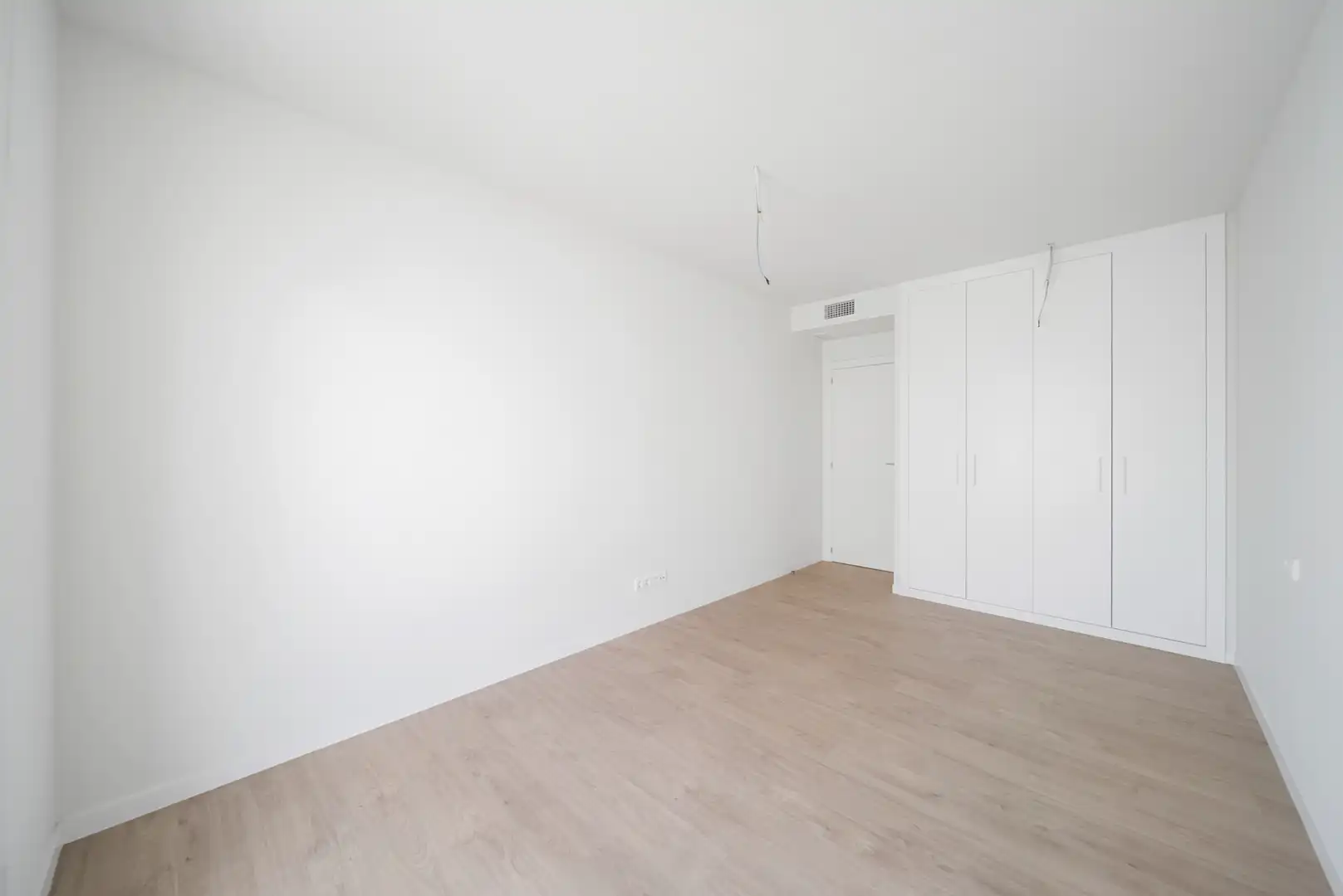 Habitación de Piso en venta en Marbella con Calefacción, Terraza y Trastero