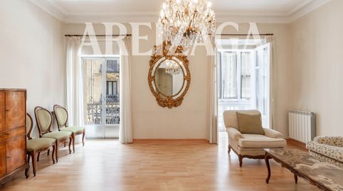 Foto 3 de Piso en venta en San Bartolome Kalea, 10, Área Romántica, Donostia - San Sebastián