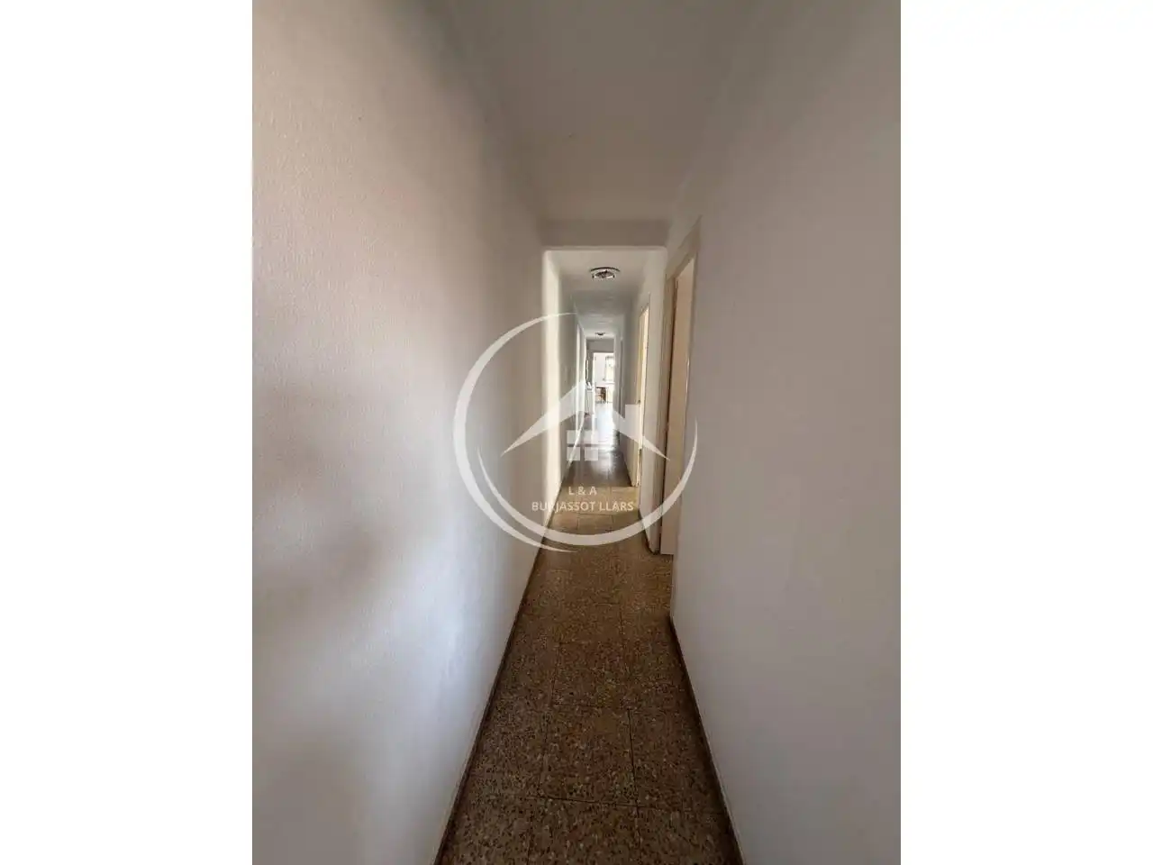 Piso en venta en Burjassot con Balcón