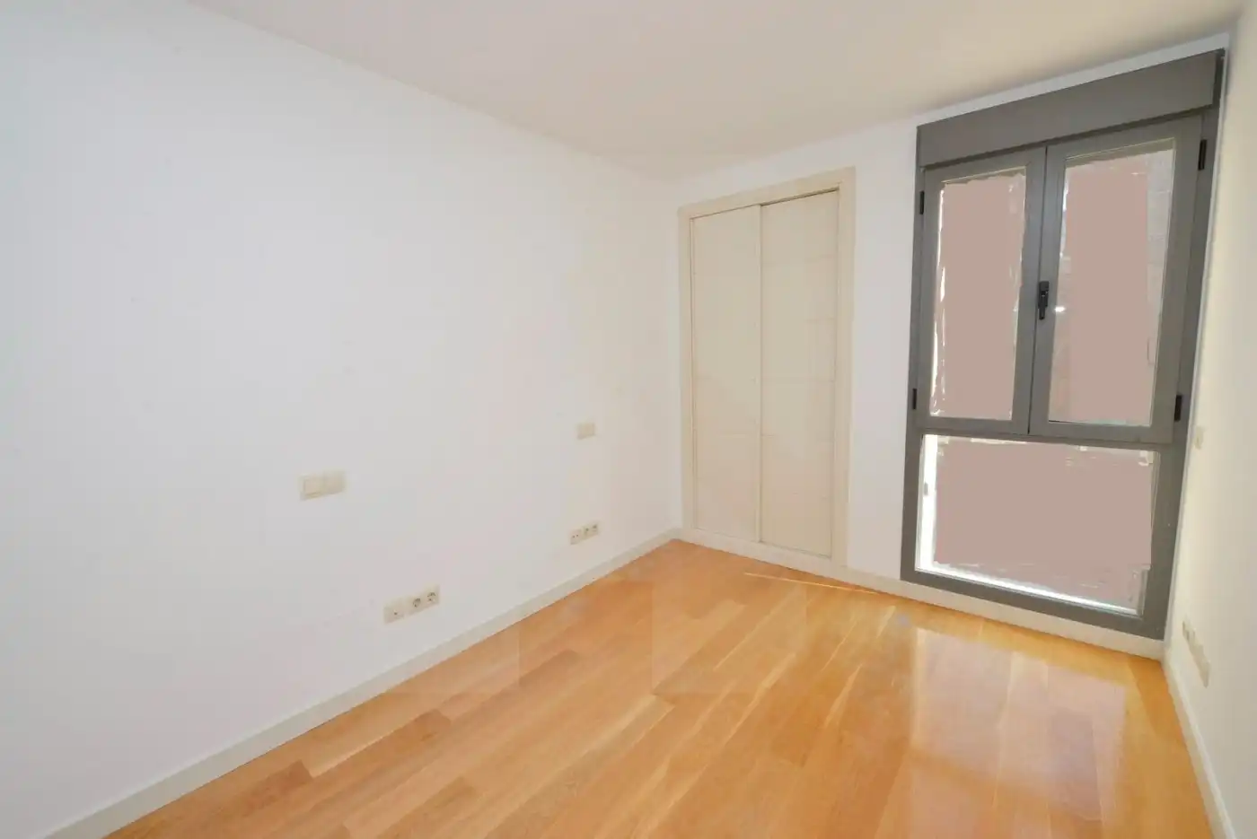 Habitación de Piso de alquiler en Madrid con Aire acondicionado, Calefacción y Trastero