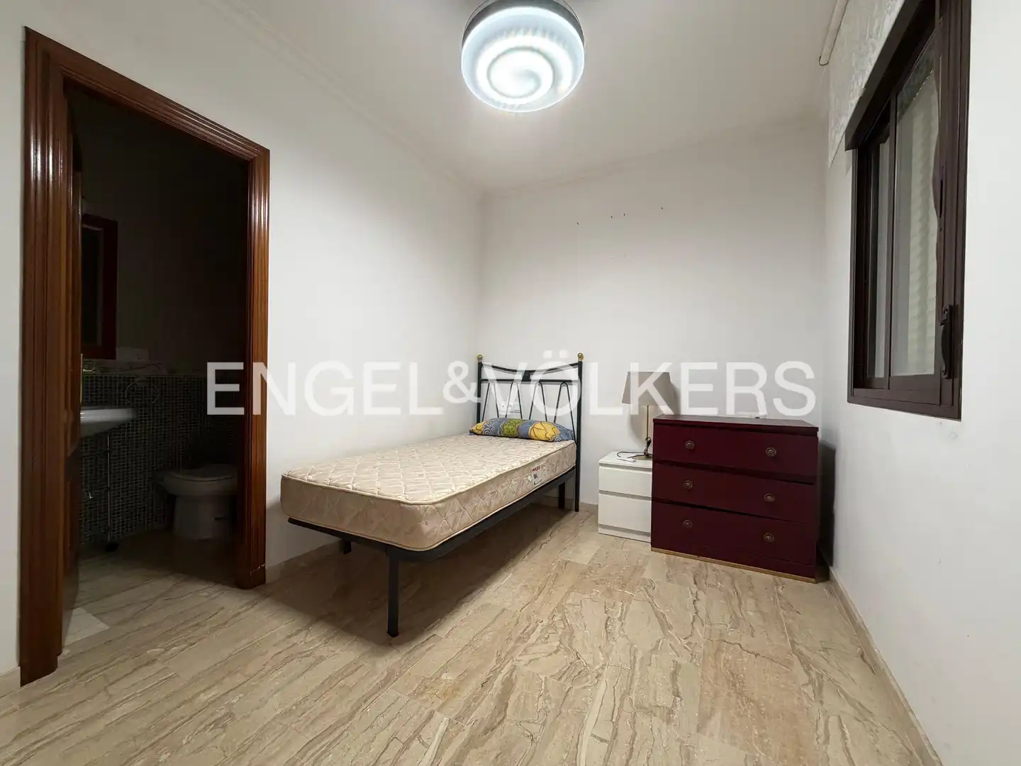 Attic for sale in Sevilla  with Air Conditioner, Heating and Terrace