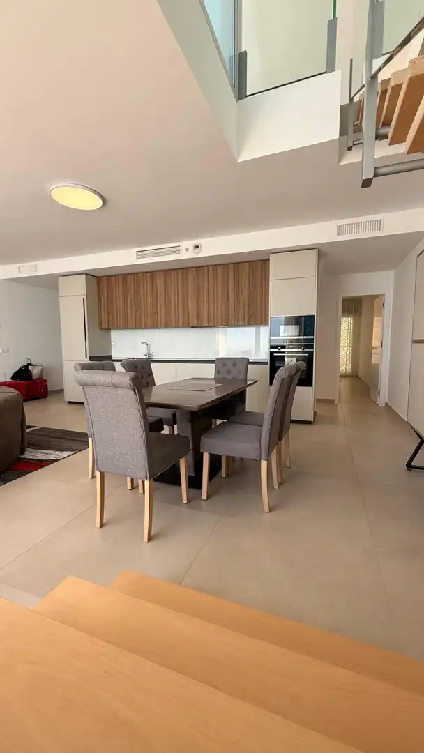 Esszimmer von Dachboden zum Verkauf in Benalmádena mit Klimaanlage, Terrasse und Abstellraum