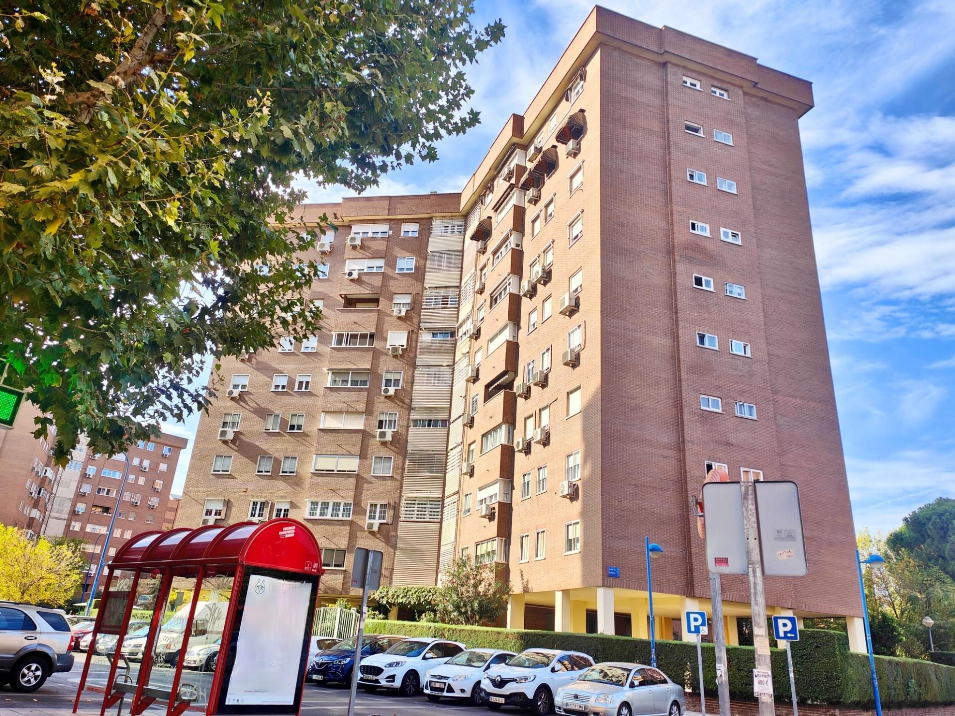 Exterior view of Planta baja for sale in Leganés  with Heating, Parquet flooring and Terrace